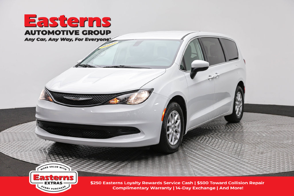 2022 Chrysler Voyager