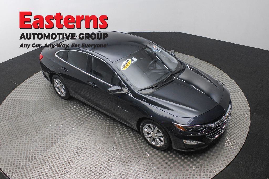 2023 Chevrolet Malibu 1LT photo 2