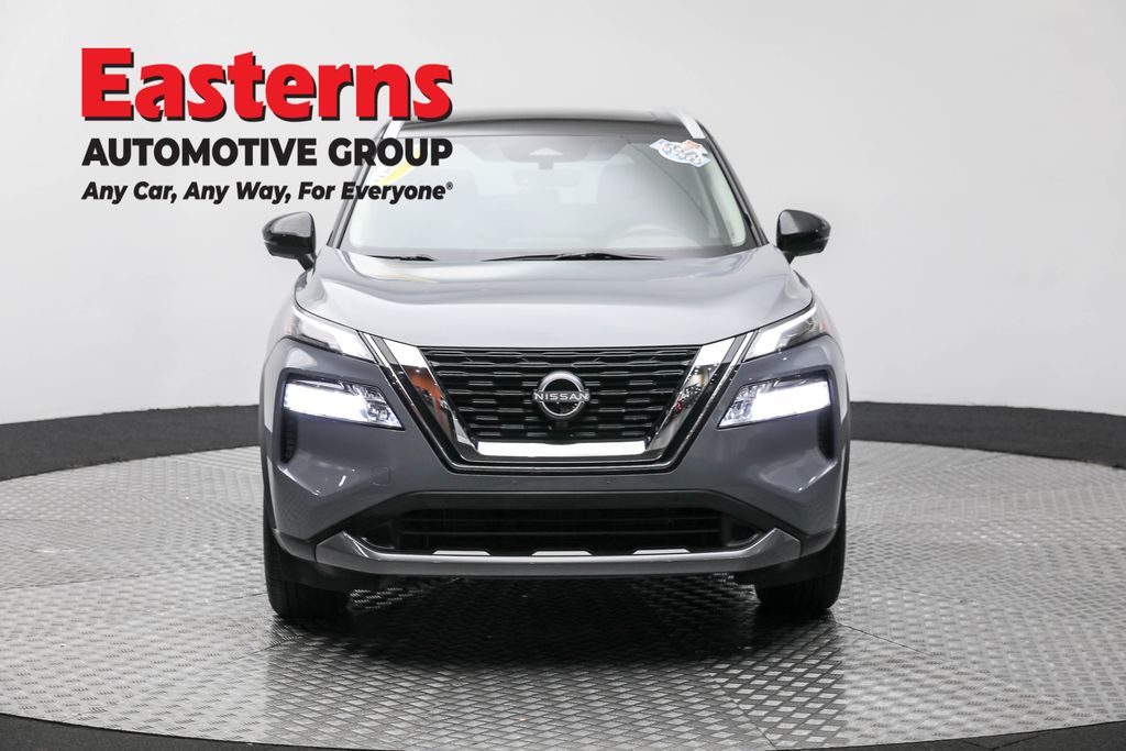 2023 Nissan Rogue SL photo 2