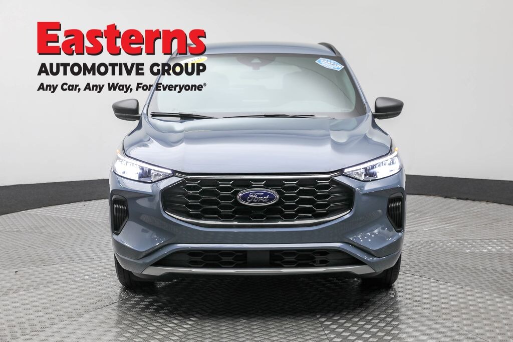 Used 2024 Ford Escape Hybrid ST-Line SUV