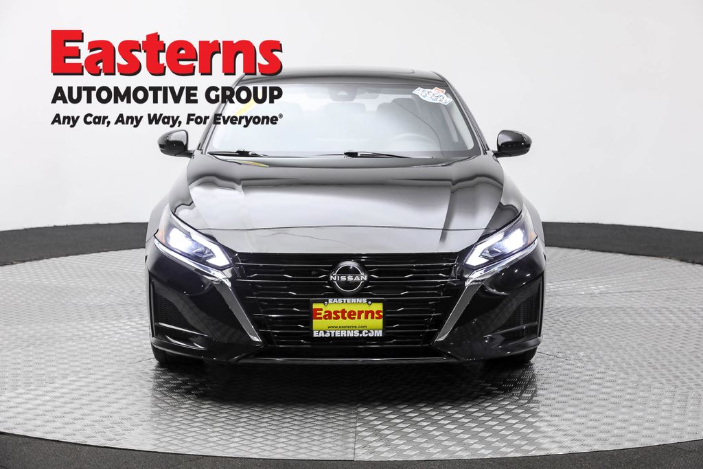 2023 Nissan Altima 2.5 SV photo 2