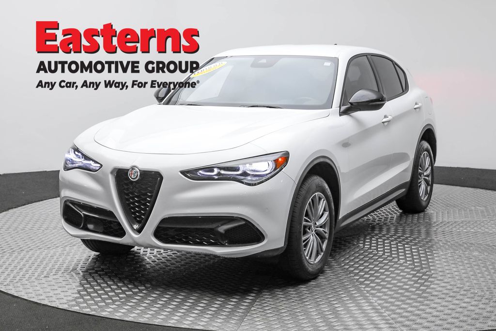 2024 Alfa Romeo Stelvio
