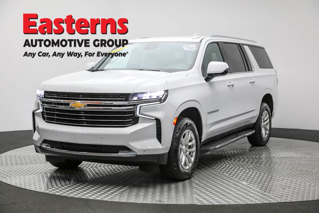 2023 Chevrolet Suburban LT's photo