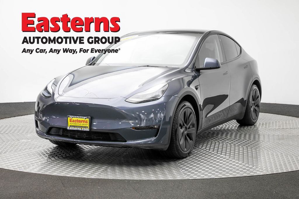 2022 Tesla Model Y Long Range Dual Motor All-Wheel Drive's photo