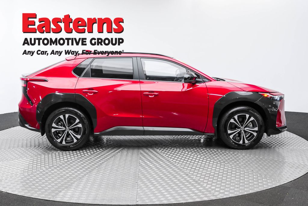 2024 Toyota bZ4X XLE photo 4