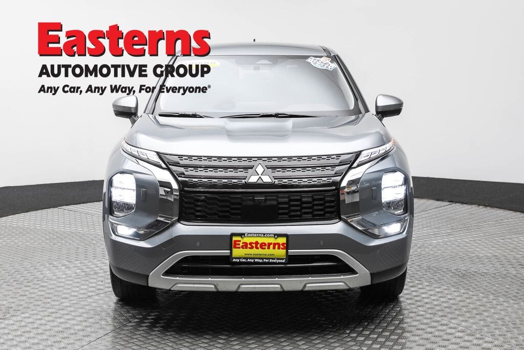 Used 2024 Mitsubishi Outlander SE SUV