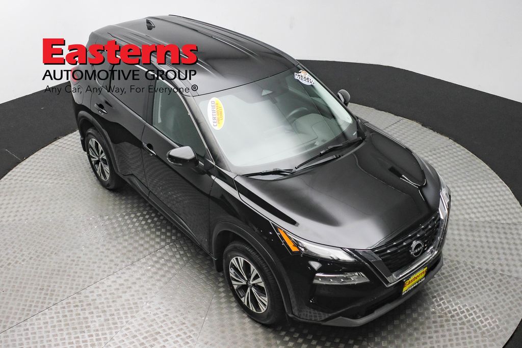2022 Nissan Rogue SV photo 3