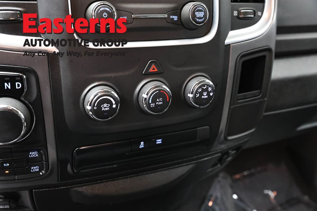 2024 RAM Ram 1500 Classic SLT - Photo 19