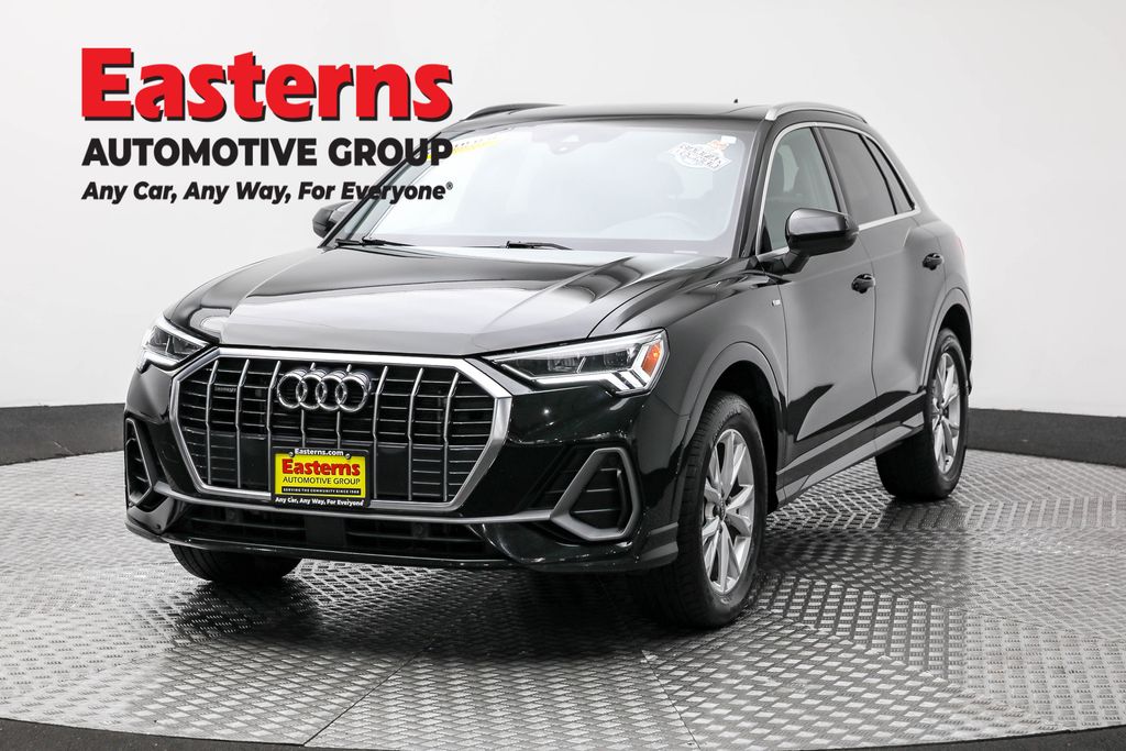 2024 Audi Q3 S Line Premium's photo