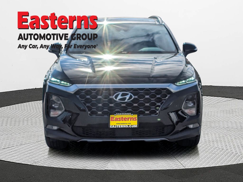2020 Hyundai Santa Fe SEL photo 2