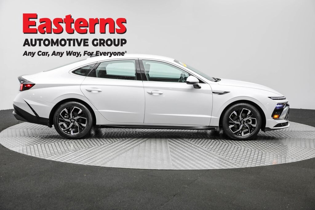 Used 2024 Hyundai Sonata SEL Sedan