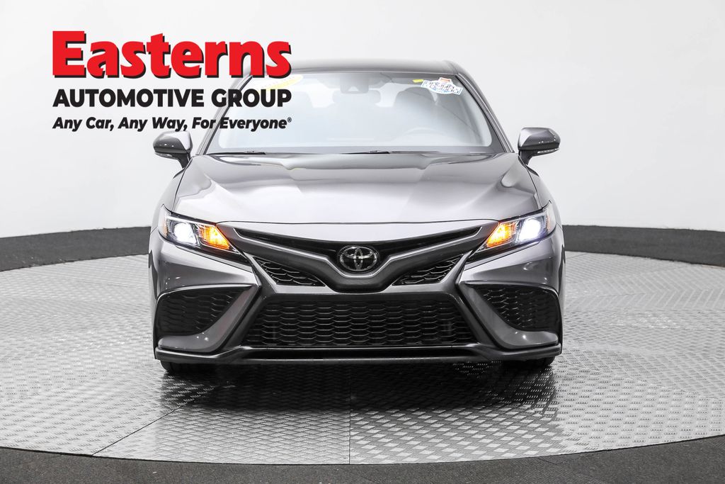 2023 Toyota Camry SE photo 2