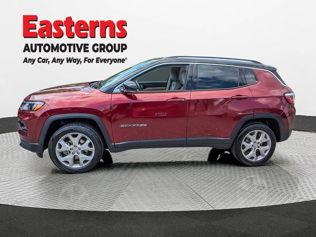 2022 Jeep Compass Limited photo 3