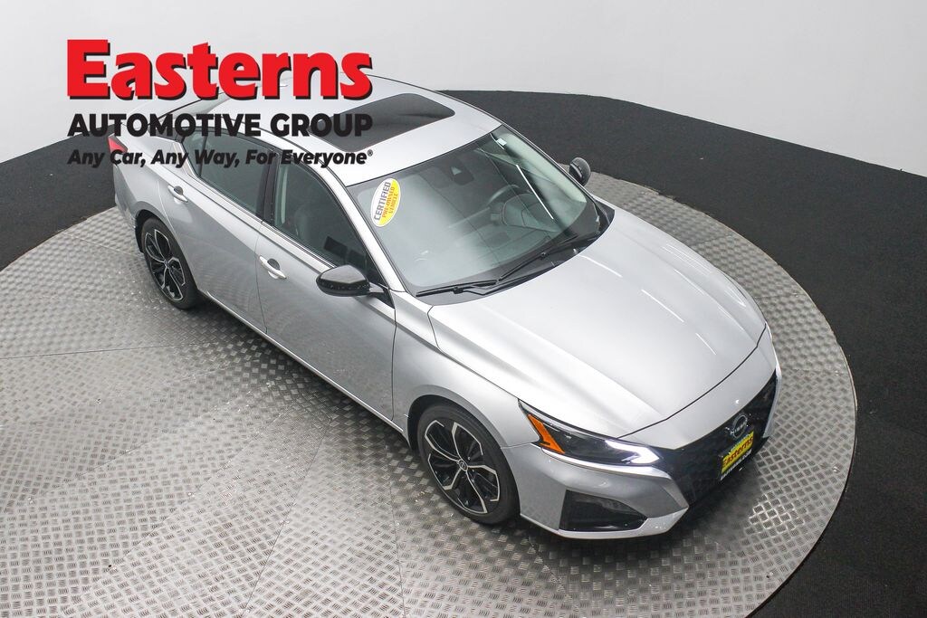 Used 2023 Nissan Altima 2.5 SR Sedan
