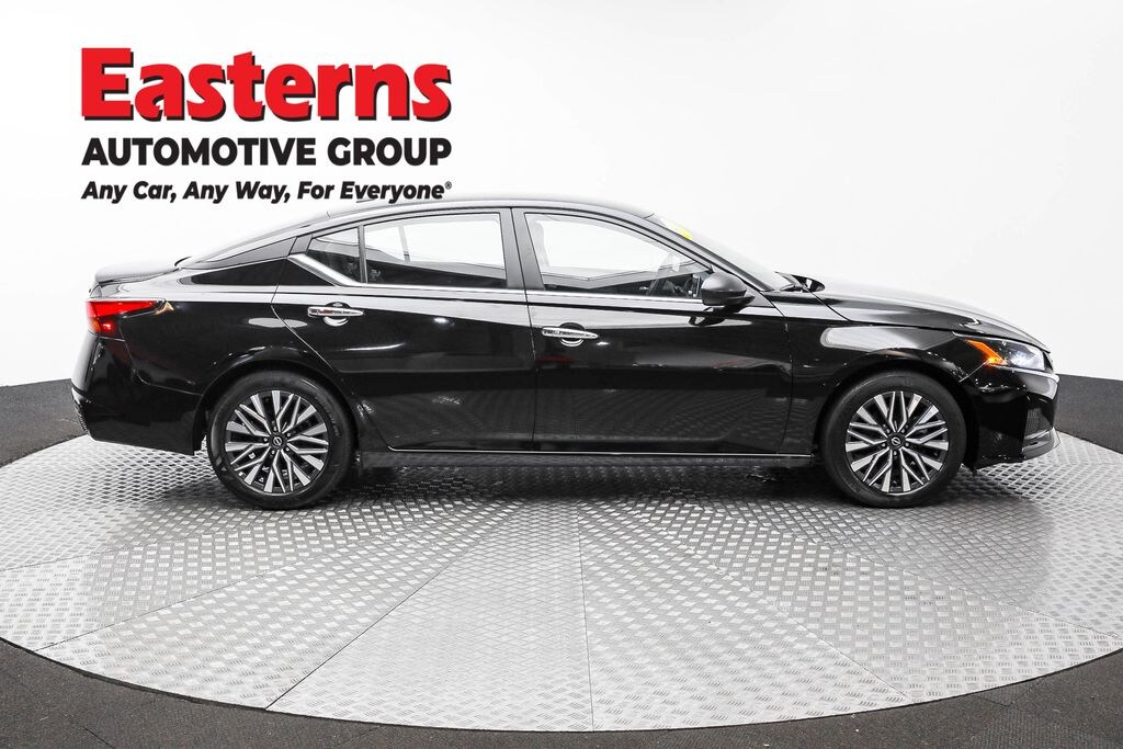 Used 2024 Nissan Altima 2.5 SV Sedan