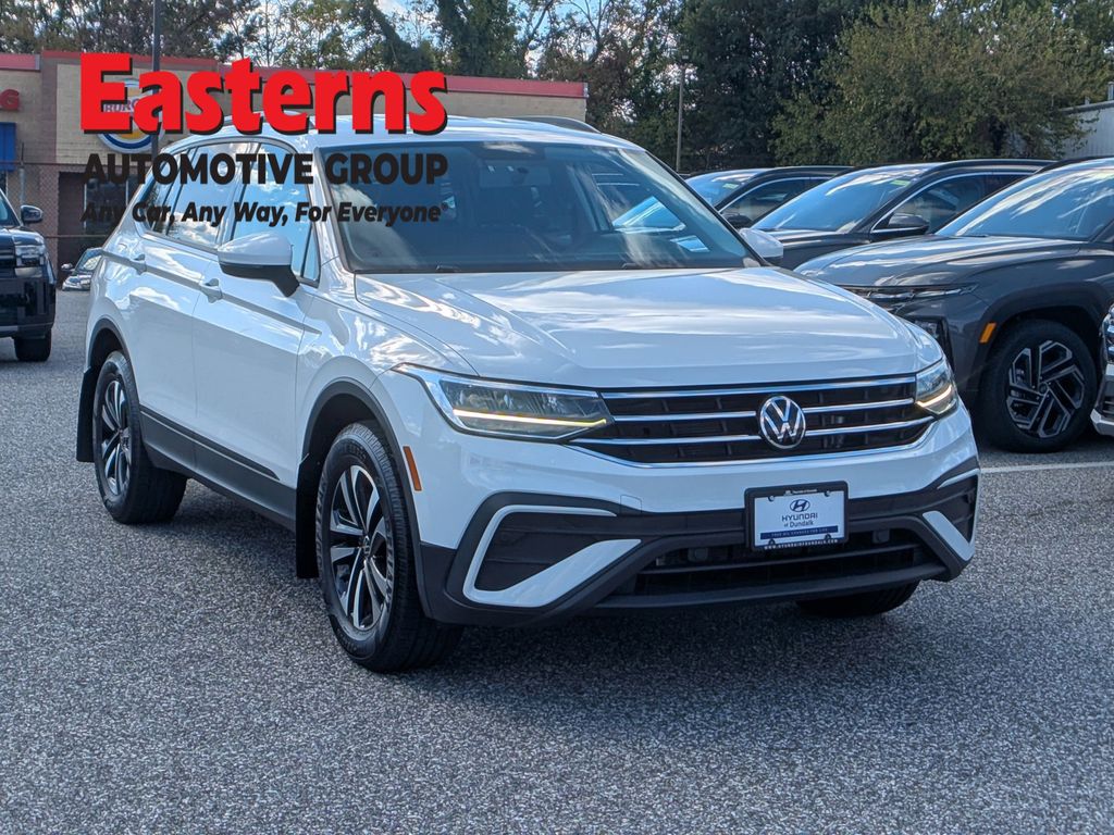2022 Volkswagen Tiguan S photo 3