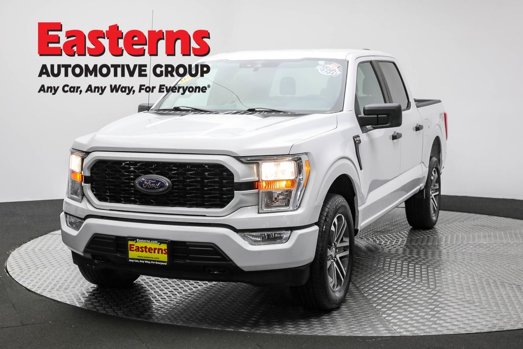 2021 Ford F-150 XL's photo