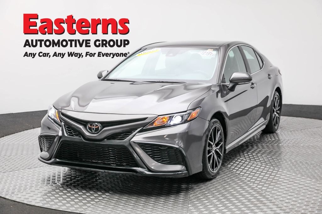 Used 2024 Toyota Camry SE Sedan