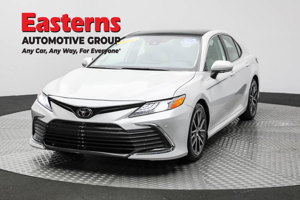 2023 Toyota Camry XLE's photo