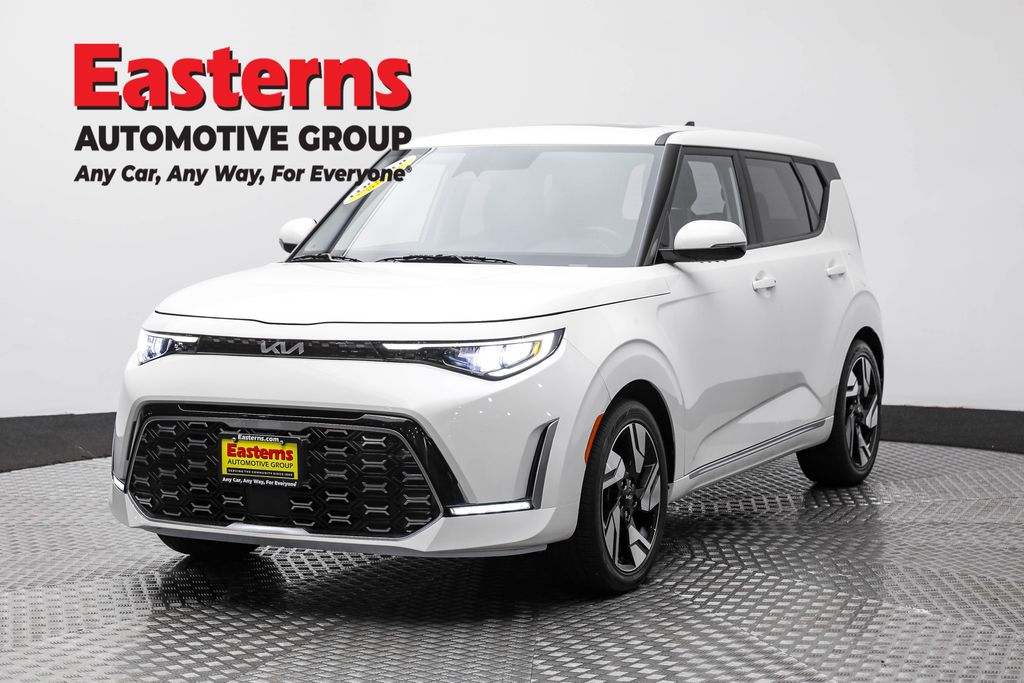 2023 Kia Soul GT-Line's photo