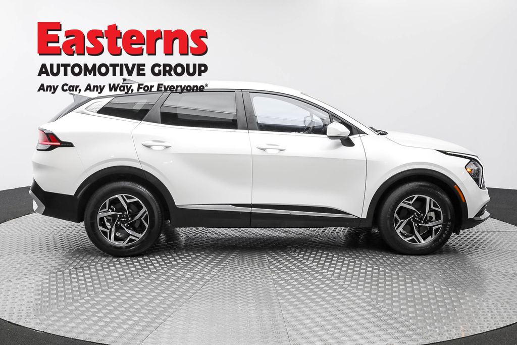 2023 Kia Sportage LX photo 4
