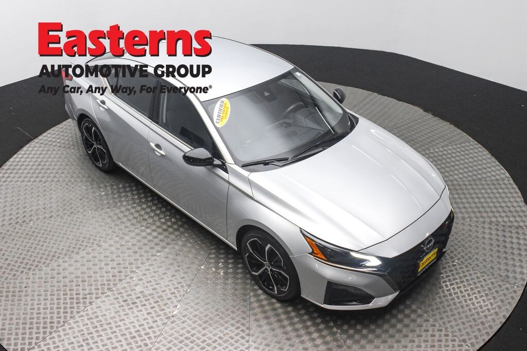 Used 2023 Nissan Altima 2.5 SR Sedan