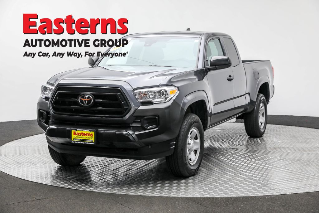 2023 Toyota Tacoma SR's photo