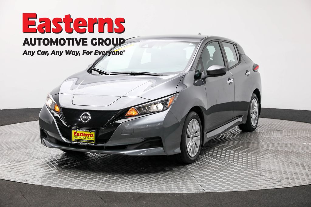 2023 Nissan Leaf S's photo