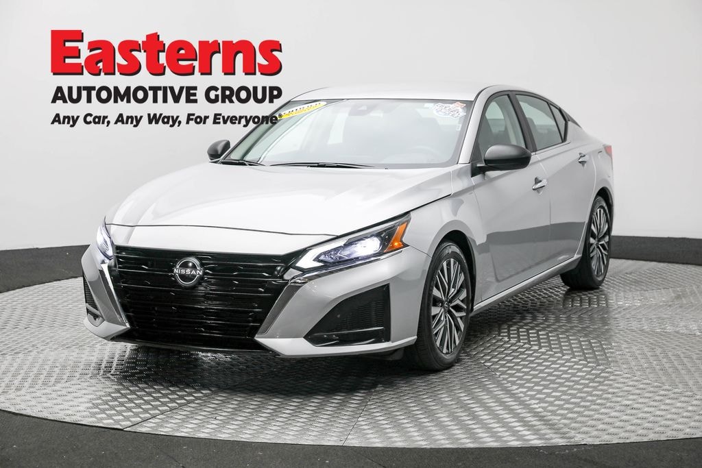 Used 2024 Nissan Altima 2.5 SV Sedan