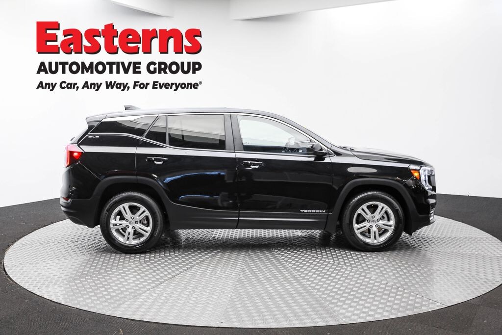Used 2024 GMC Terrain SLE SUV