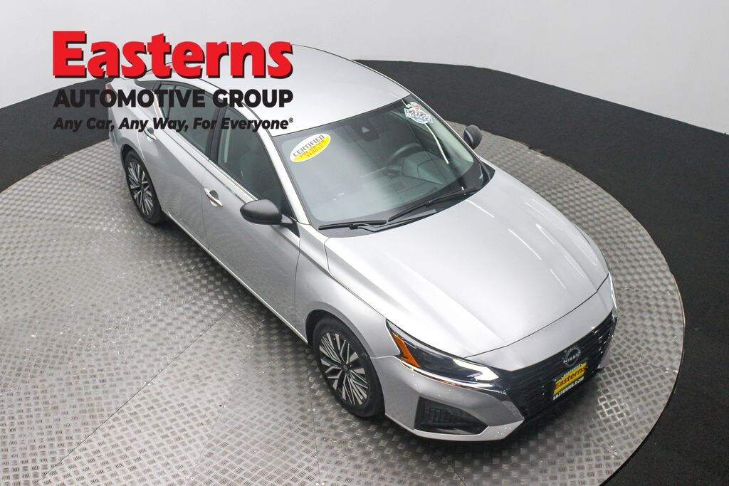 Used 2024 Nissan Altima 2.5 SV Sedan