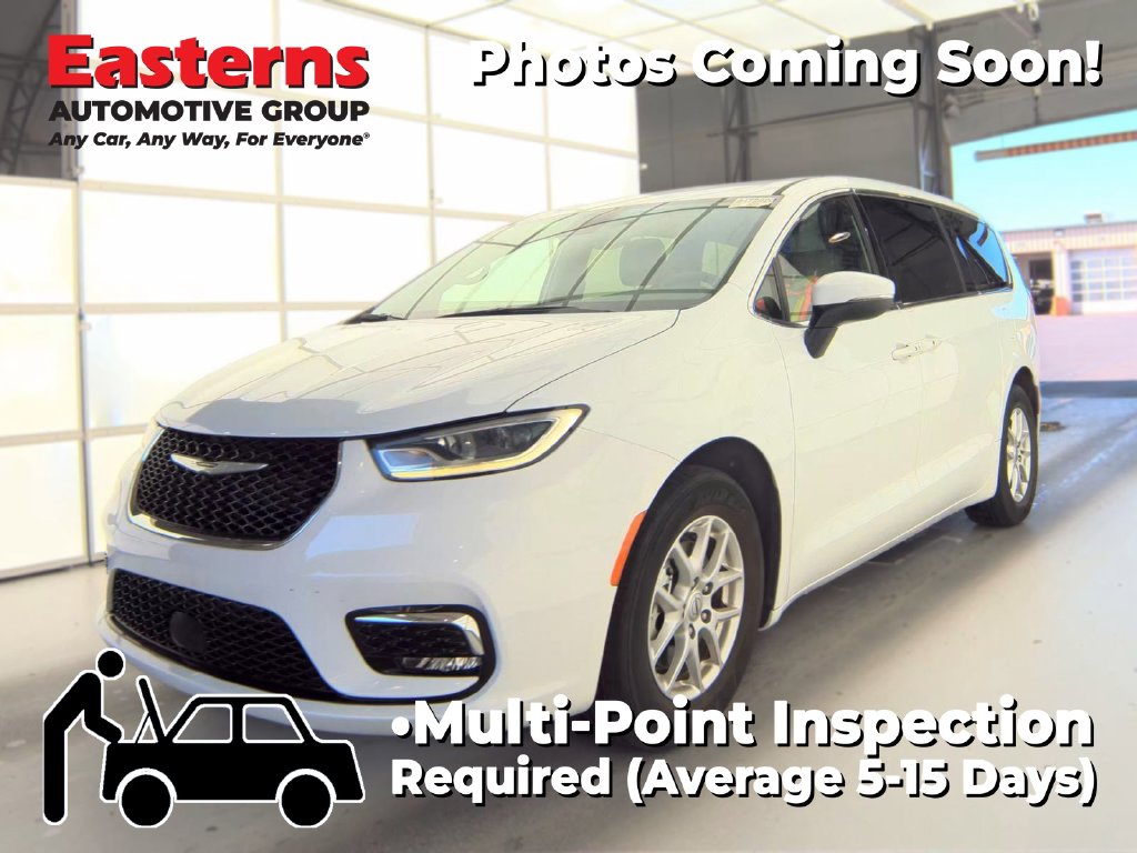 2023 Chrysler Pacifica Touring