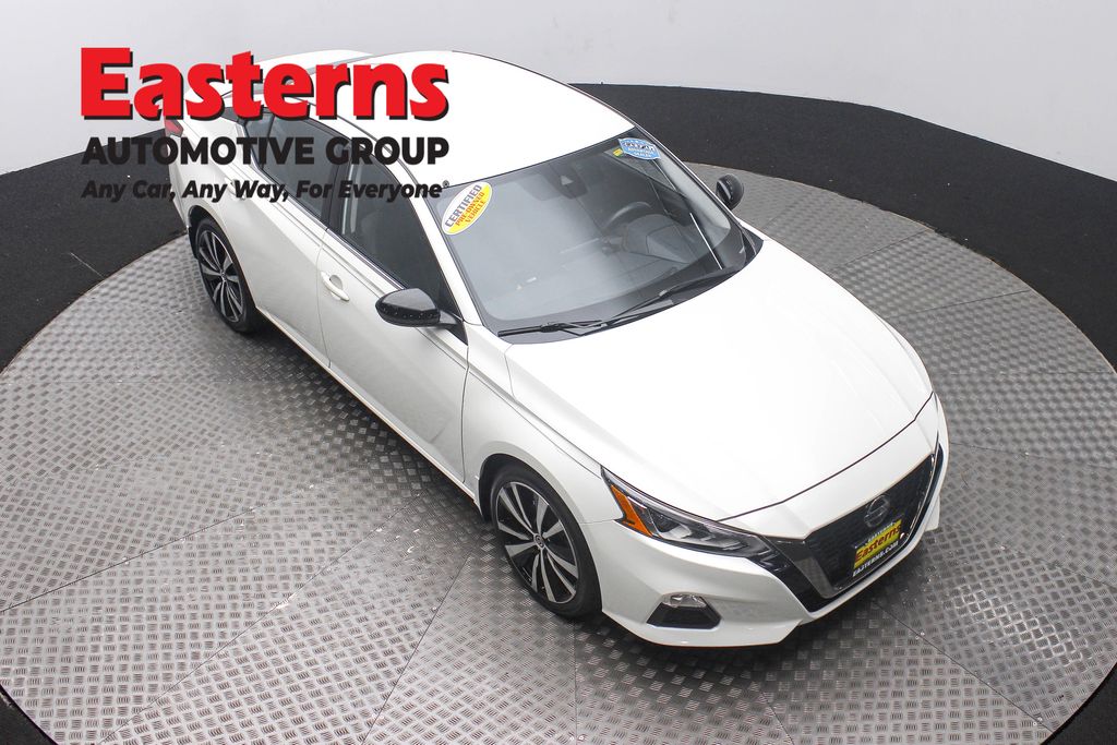 2022 Nissan Altima 2.5 SR photo 3
