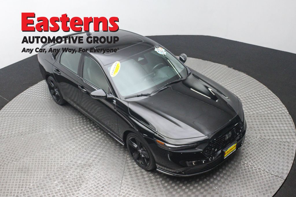 2024 Honda Accord Hybrid Sport-L photo 3