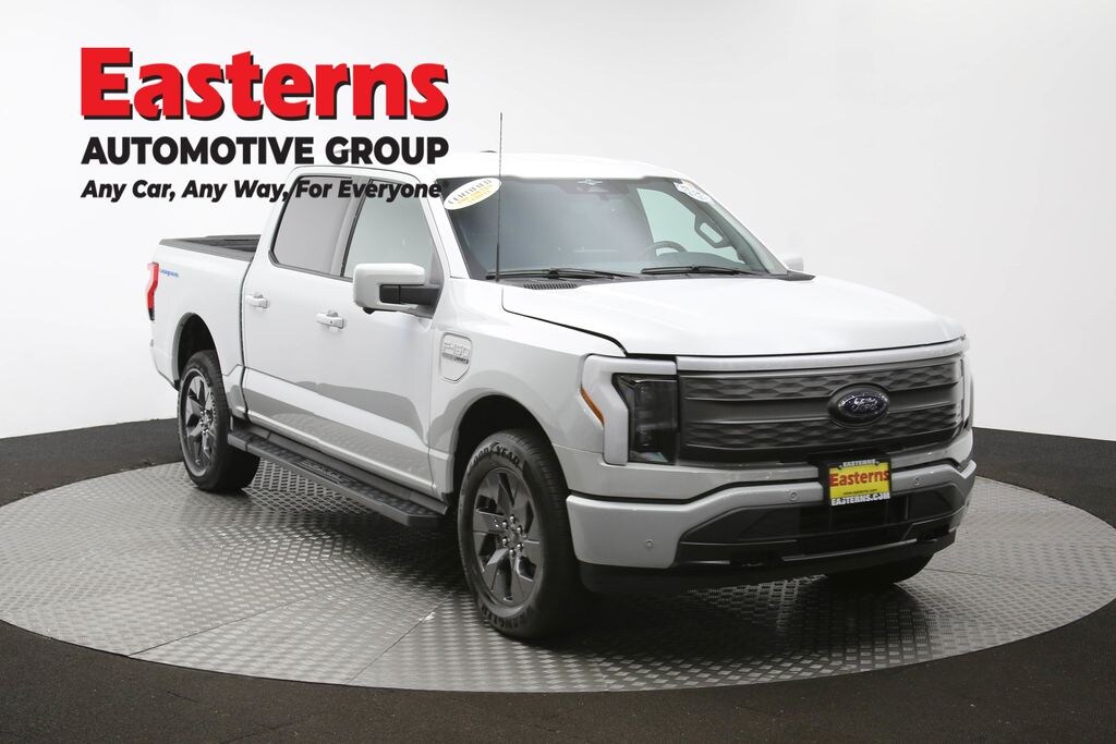 Used 2023 Ford F-150 Lightning Lariat Truck