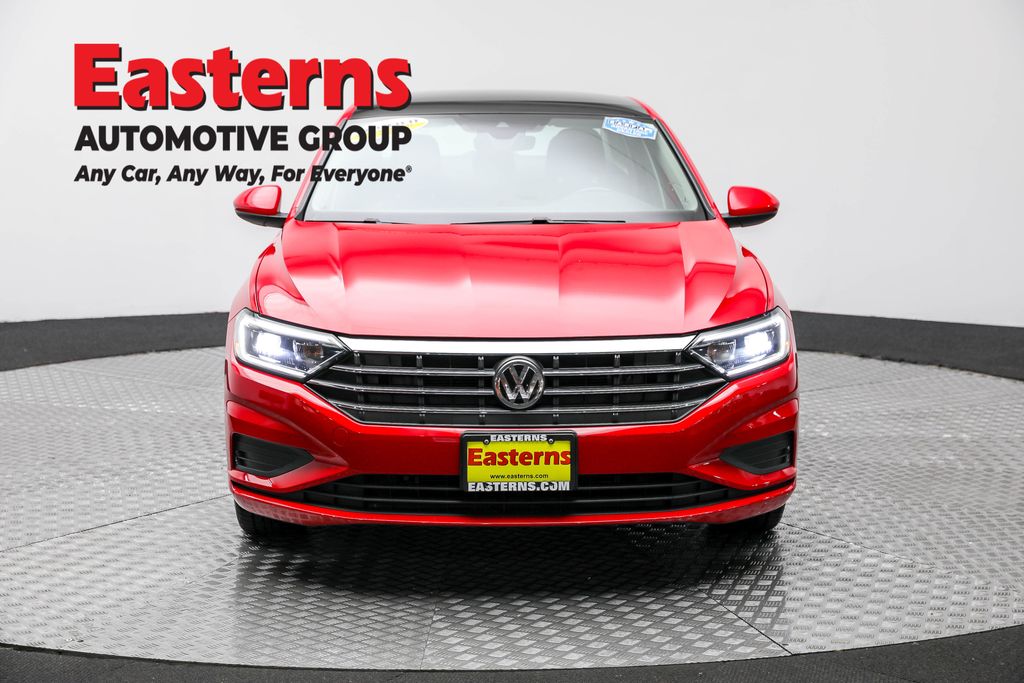 2019 Volkswagen Jetta SEL photo 2