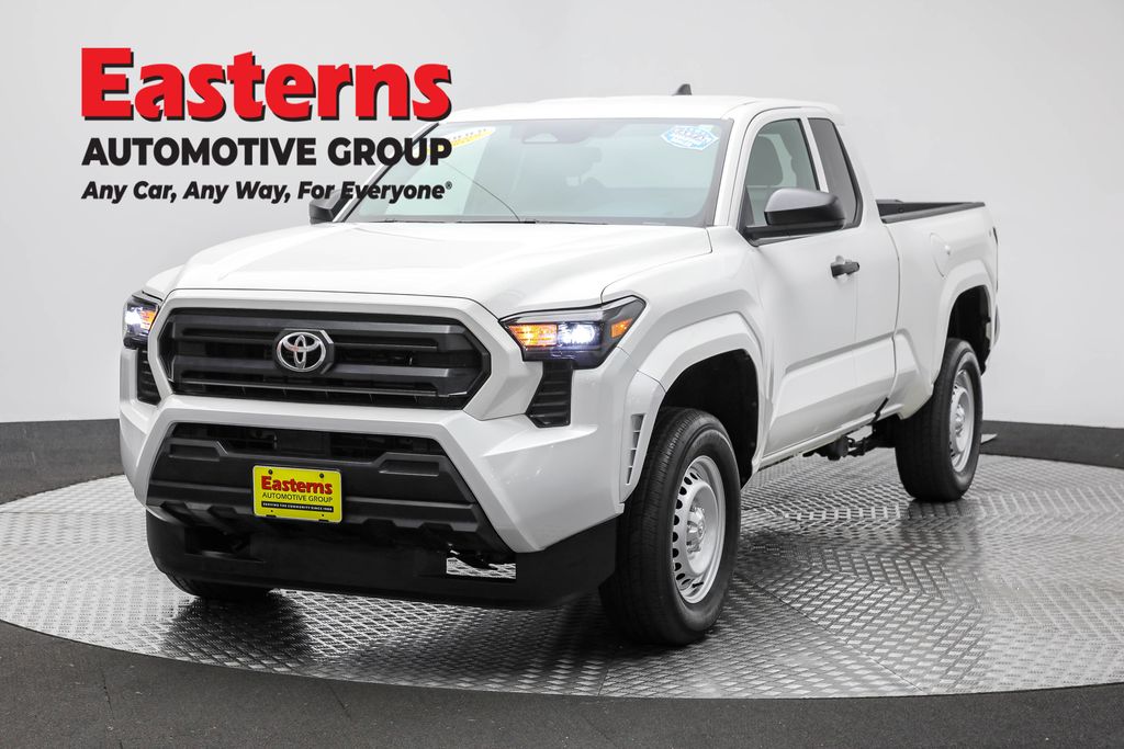 2024 Toyota Tacoma SR's photo