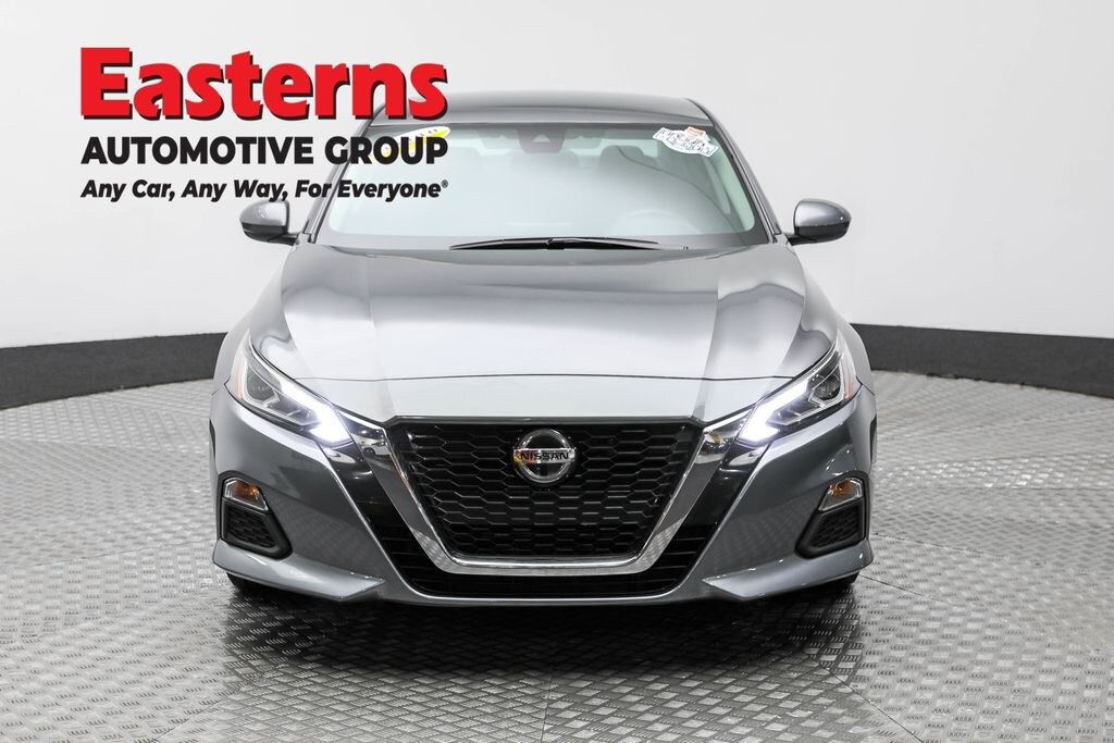 Used 2022 Nissan Altima 2.5 SV Sedan
