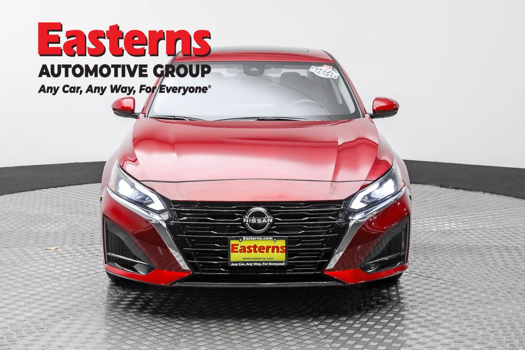 2023 Nissan Altima 2.5 SV photo 2