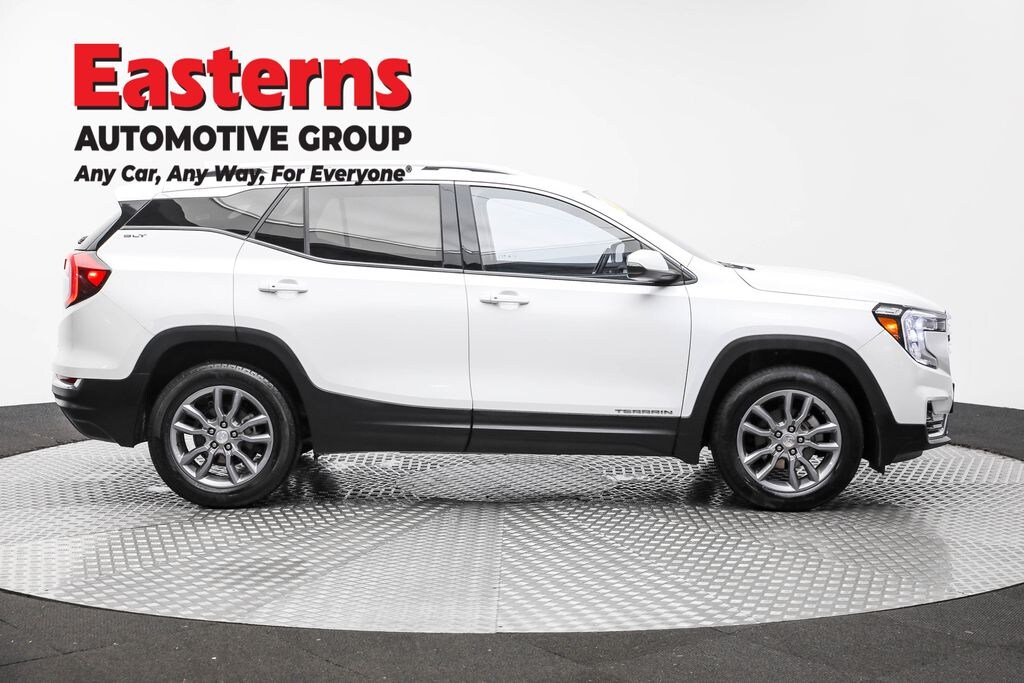 Used 2023 GMC Terrain SLT SUV