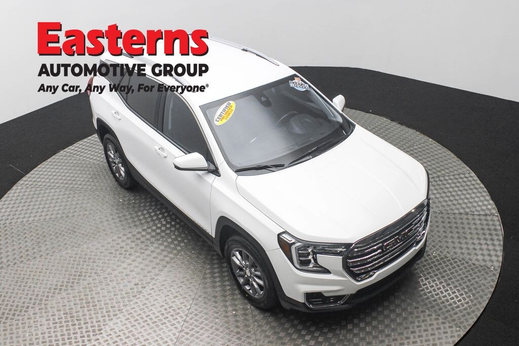 Used 2024 GMC Terrain SLT SUV