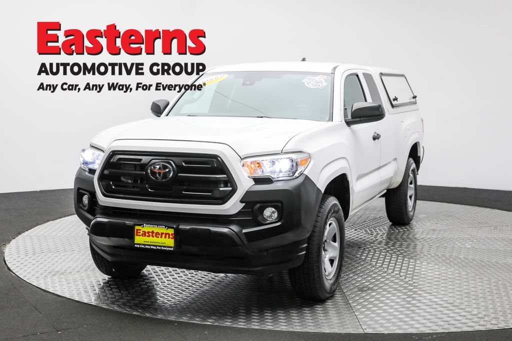2019 Toyota Tacoma SR's photo