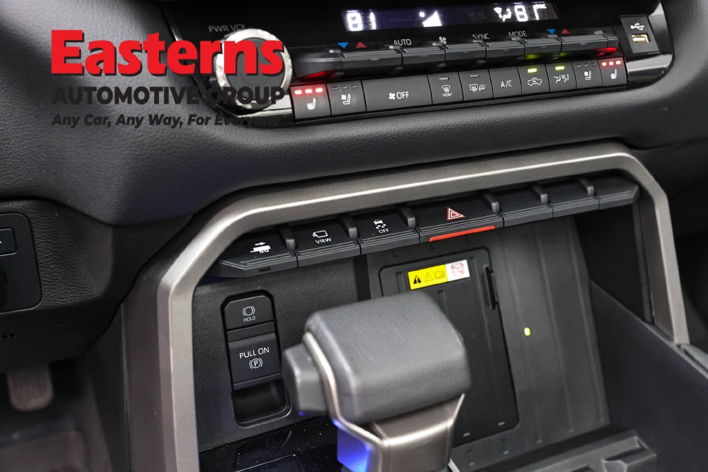 2024 Toyota Tundra Limited - Photo 23