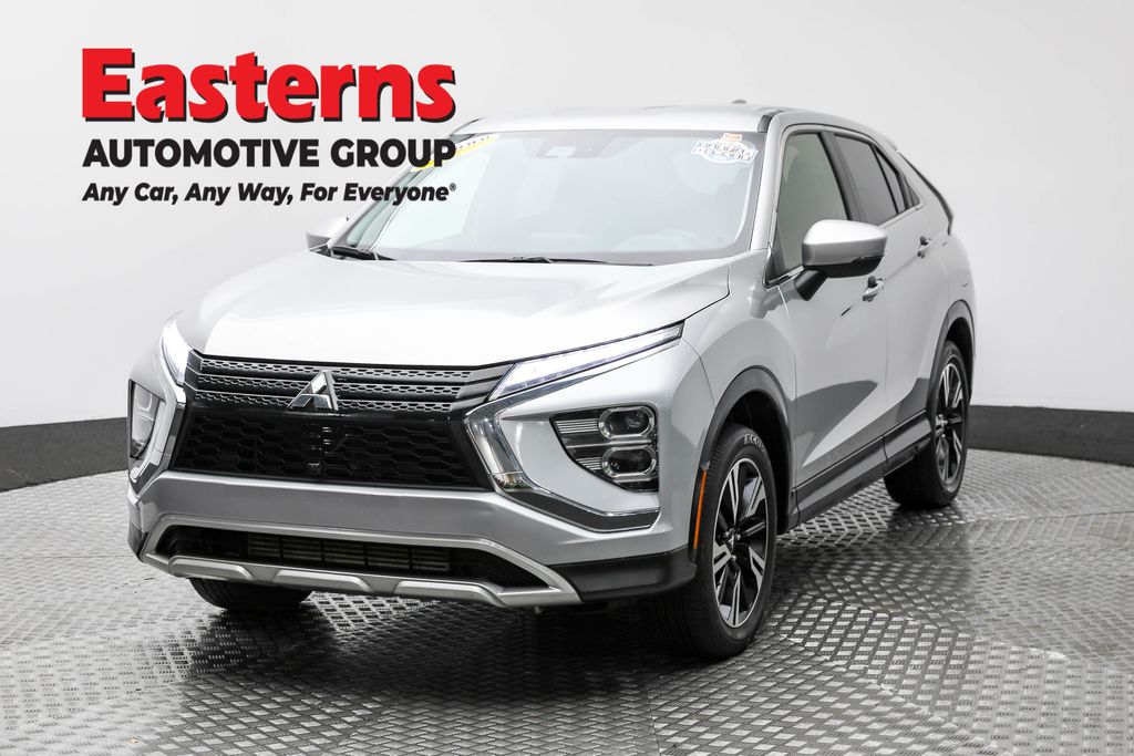 2024 Mitsubishi Eclipse Cross SE's photo
