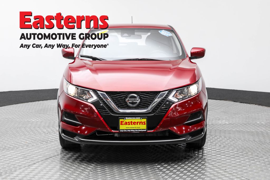 2020 Nissan Rogue Sport S photo 2