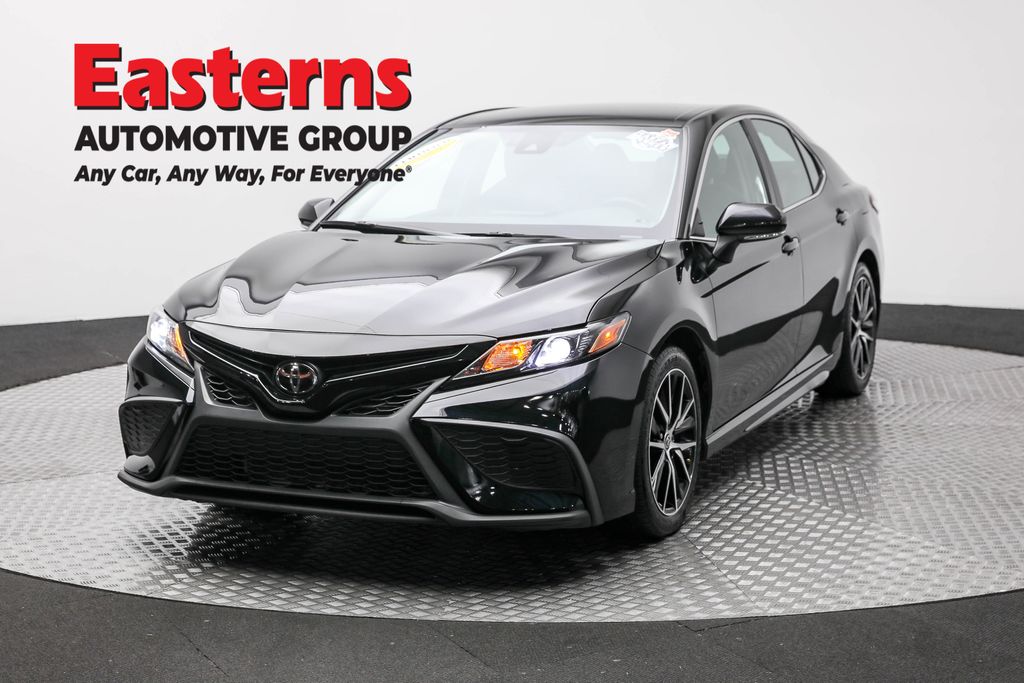 2023 Toyota Camry SE