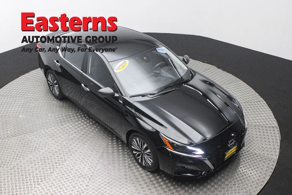 Used 2024 Nissan Altima 2.5 SV Sedan