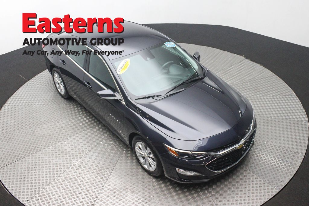 2023 Chevrolet Malibu 1LT photo 3