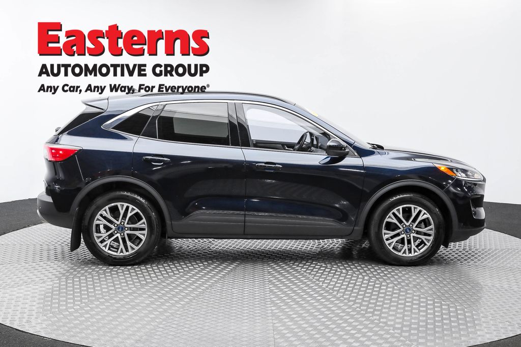2021 Ford Escape Hybrid SEL photo 3
