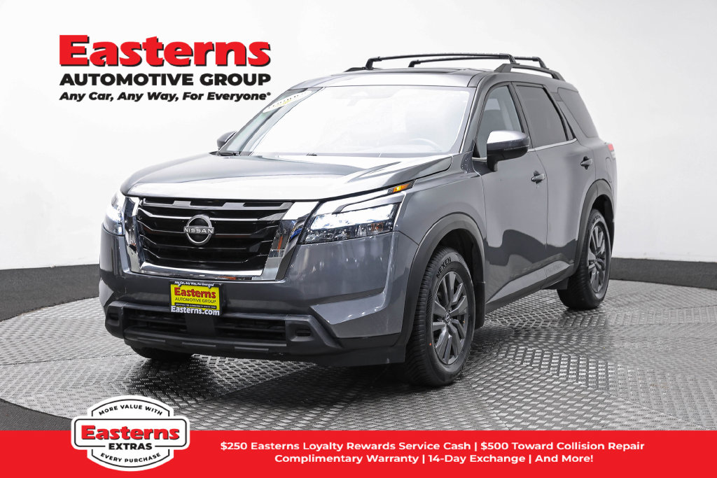 2023 Nissan Pathfinder SV